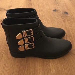 Loeffler Randall rainboots