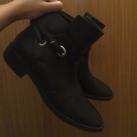 F21 boots - Picture 2 of 2