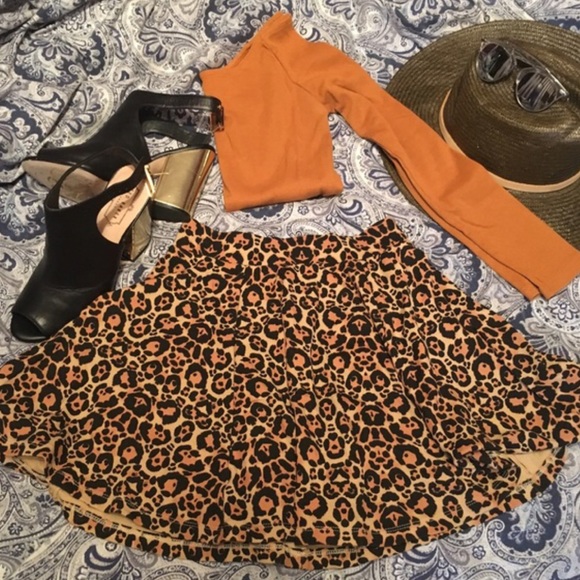 Skater Leopard print Skirt