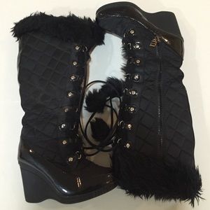 Boots with fur