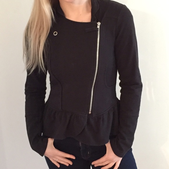 Assymetrical peplum moto black jacket in size SM