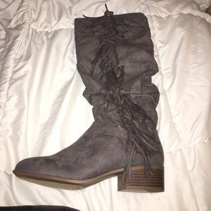 Never worn, grey fringe boots!!!!