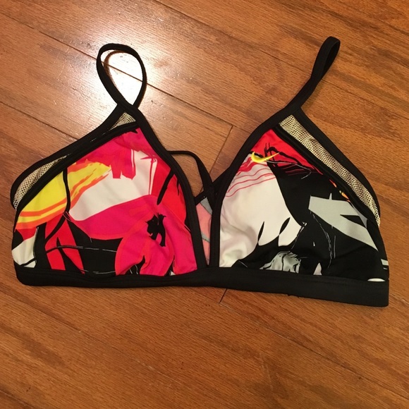 Nike Bathing Suit top
