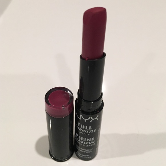 Nyx full throttle waterproof lipstick
