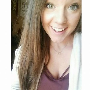 Meet your Posher, Carole