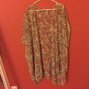 Brandy Melville Floral Kimono