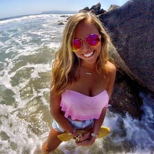 Meet your Posher, Melanie