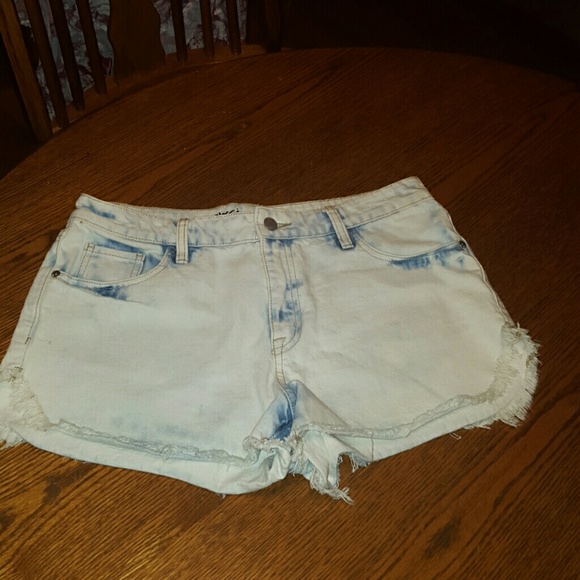 High rise shorts. Smoke-free home!!