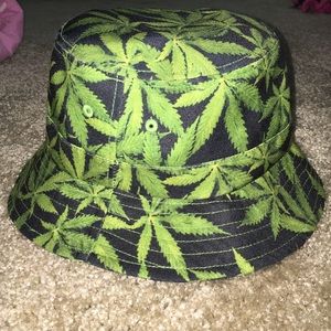 TopHeadwear weed bucket hat