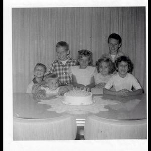 Meet your Posher, Debra