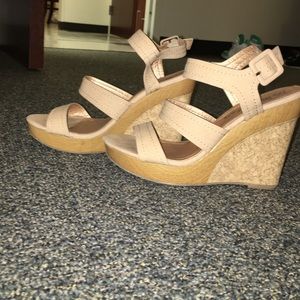 Cork wedges