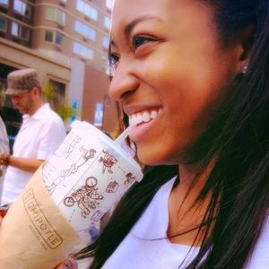 Meet your Posher, Sapphire