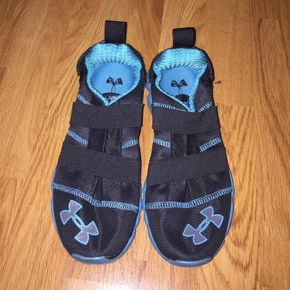 Under Armour Sneakers