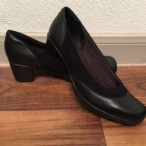 Clarks Scheme Black Pump