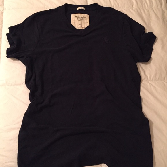 A&F crew neck t-shirt.