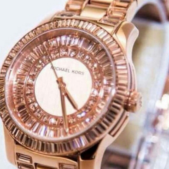 Michael Kors Jewelry - 💥💨🔥💫GREAT MK ROSE GOLD BAGUETTE WATCH🔥💫💥💨