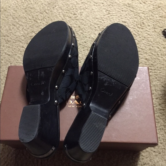 Coach Clogs - Picture 4 of 4