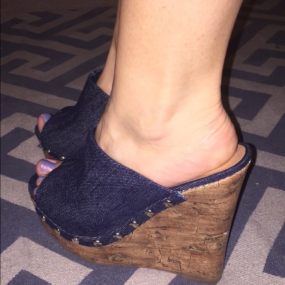Jean wedge - Picture 2 of 2