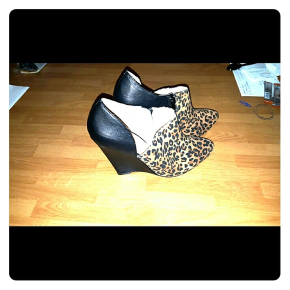 Wedge heels