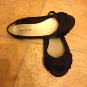 Black American Eagle flats.