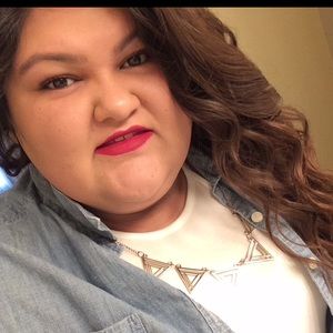 Meet your Posher, Marlen