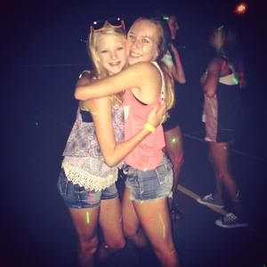 Meet your Posher, Ainsley