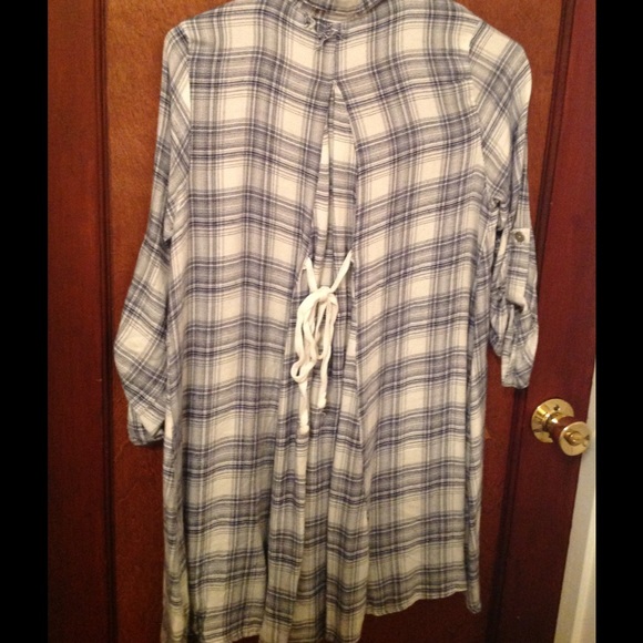 Long flannel - Picture 2 of 3