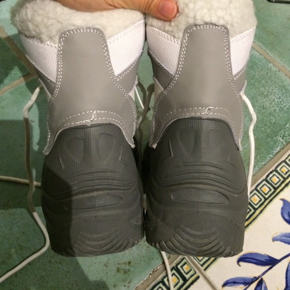 itasca sleigh bell boot