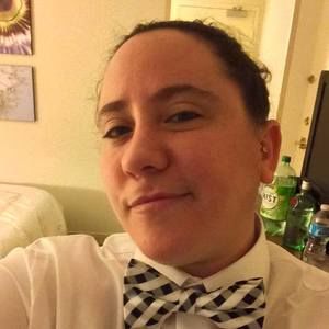 Meet your Posher, Alexandra