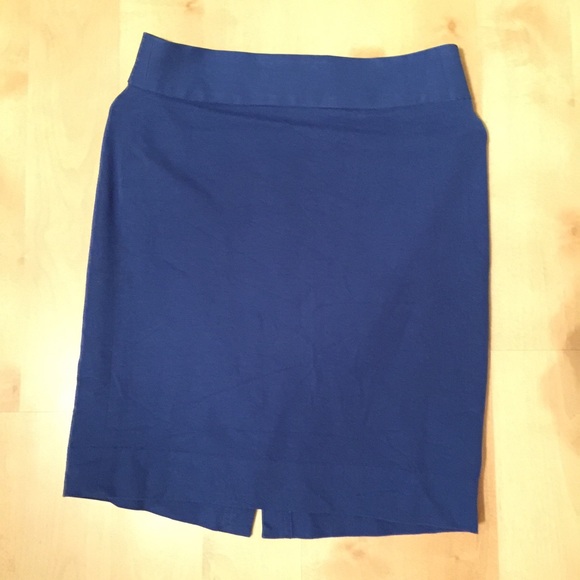 LIKE NEW Banana Republic sz 4 petite pencil skirt