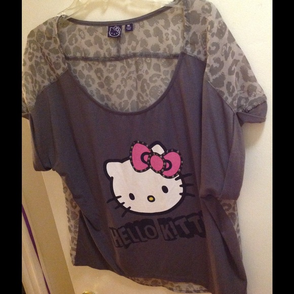 Hello Kitty XL Crop top