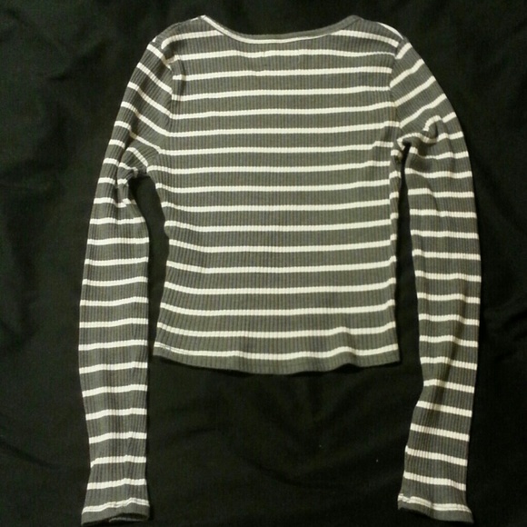 HOLLISTER TOP - Picture 3 of 3