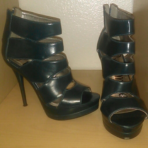SOLD SOLD SOLD!! Deep teal blue high heels.