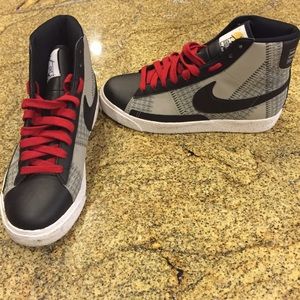 Scantron Nike Blazers