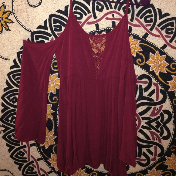 Maroon bell sleeve dress