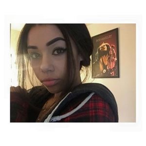 Meet your Posher, Naomi