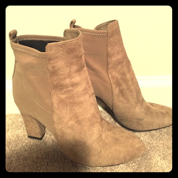Ivanka Trump grey dude booties