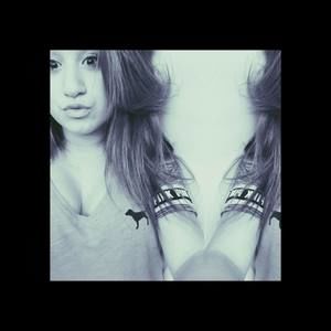 Meet your Posher, Alyssa