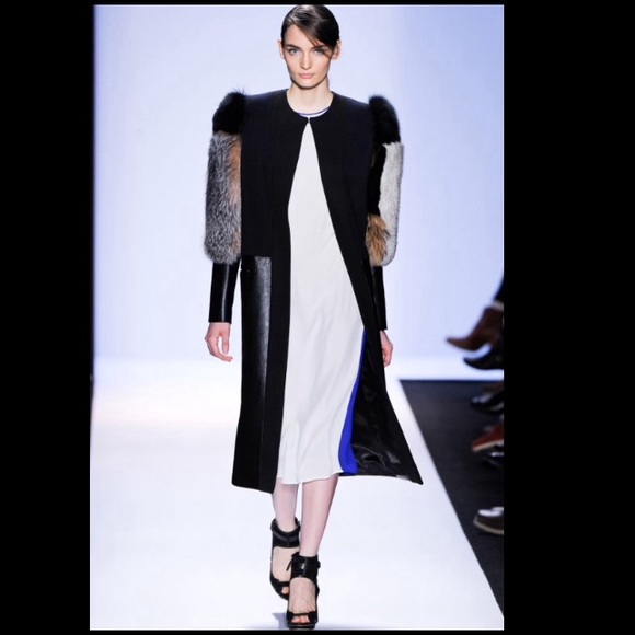 BCBGMaxAzria Runway Fur Martina Coat navy BCBG - Picture 2 of 4