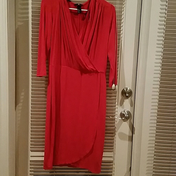 Dress - Picture 2 of 2