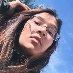 Meet your Posher, Noemy