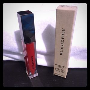 Women's Burberry kisses military red lipgloss