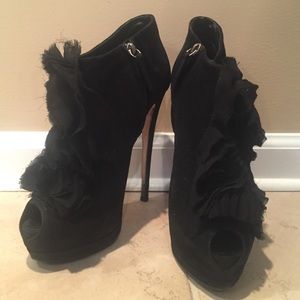 Giuseppe Zanotti Blk Suede Ruffle Peep Bootie 39.5