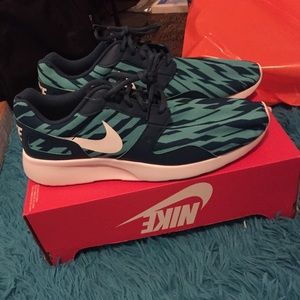 Nike Kaishi print sneakers MENS