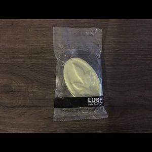 LUSH Shades of Early Grey Massage Bar