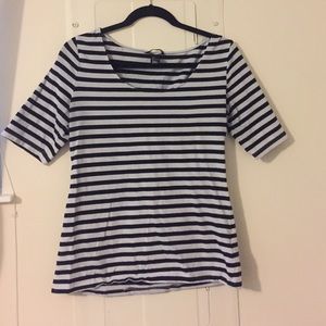 ::::....h&m basics fitted 3/4 tee....:::