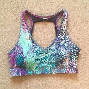 Fabletics Oyster Bay Sports Bra