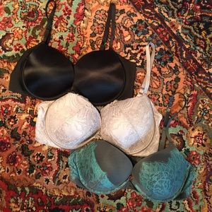 Victoria's Secret 36D Bras