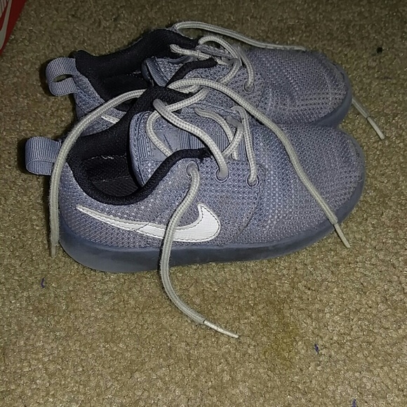 Gray nike rosh - Picture 2 of 3