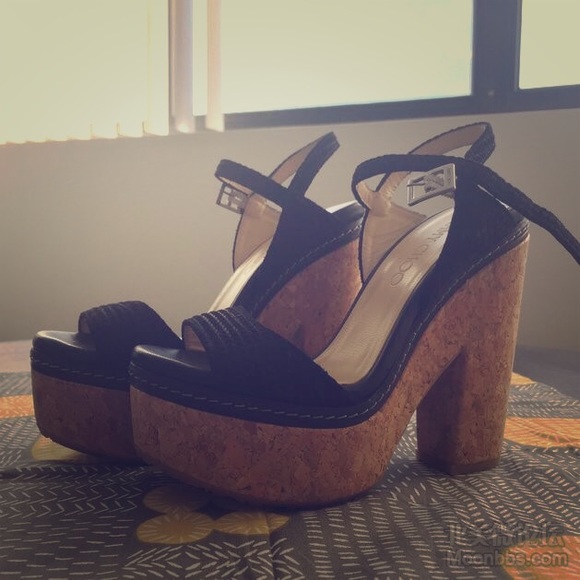 Jimmy Choo